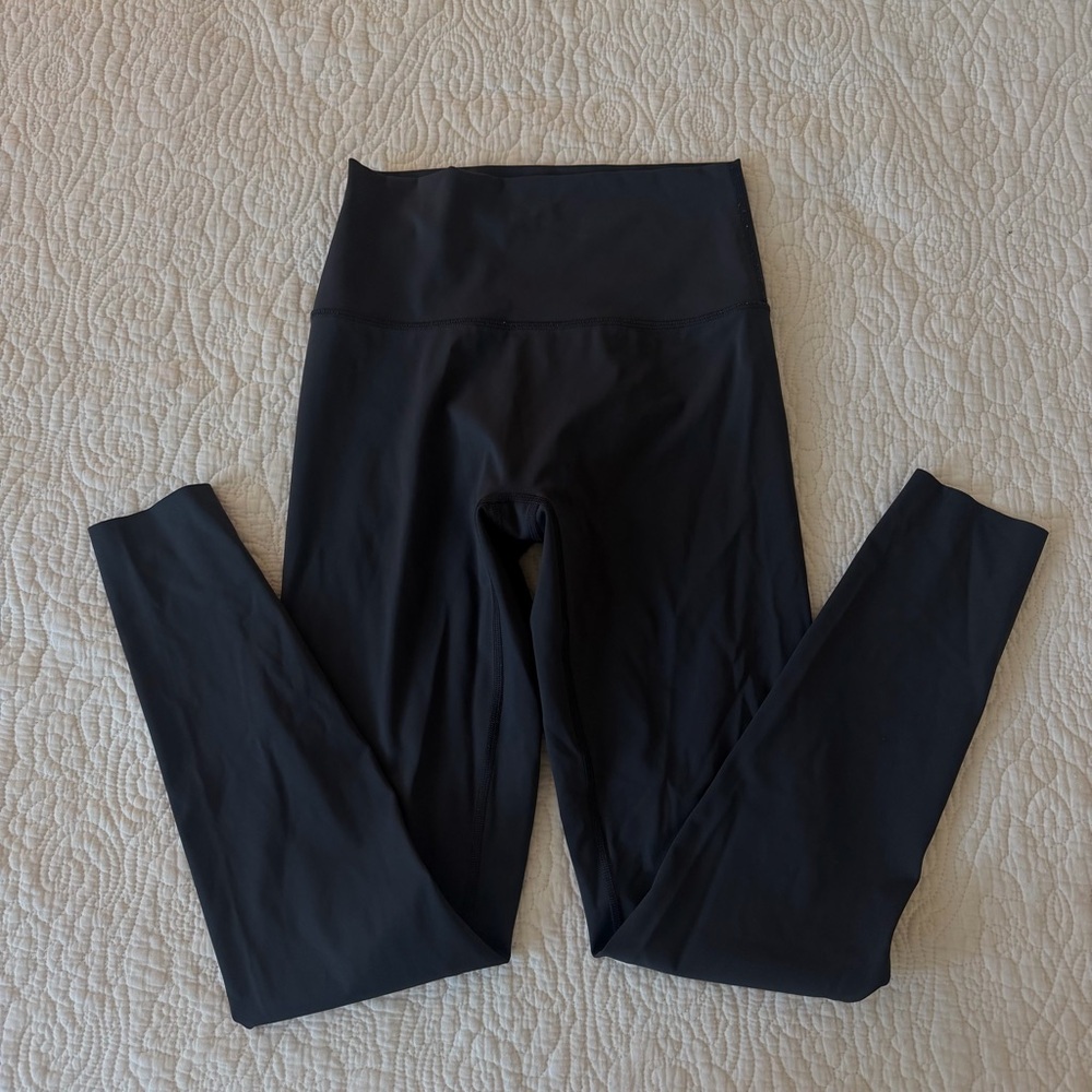 off-line by aerie navy leggings size medium, no front seam.